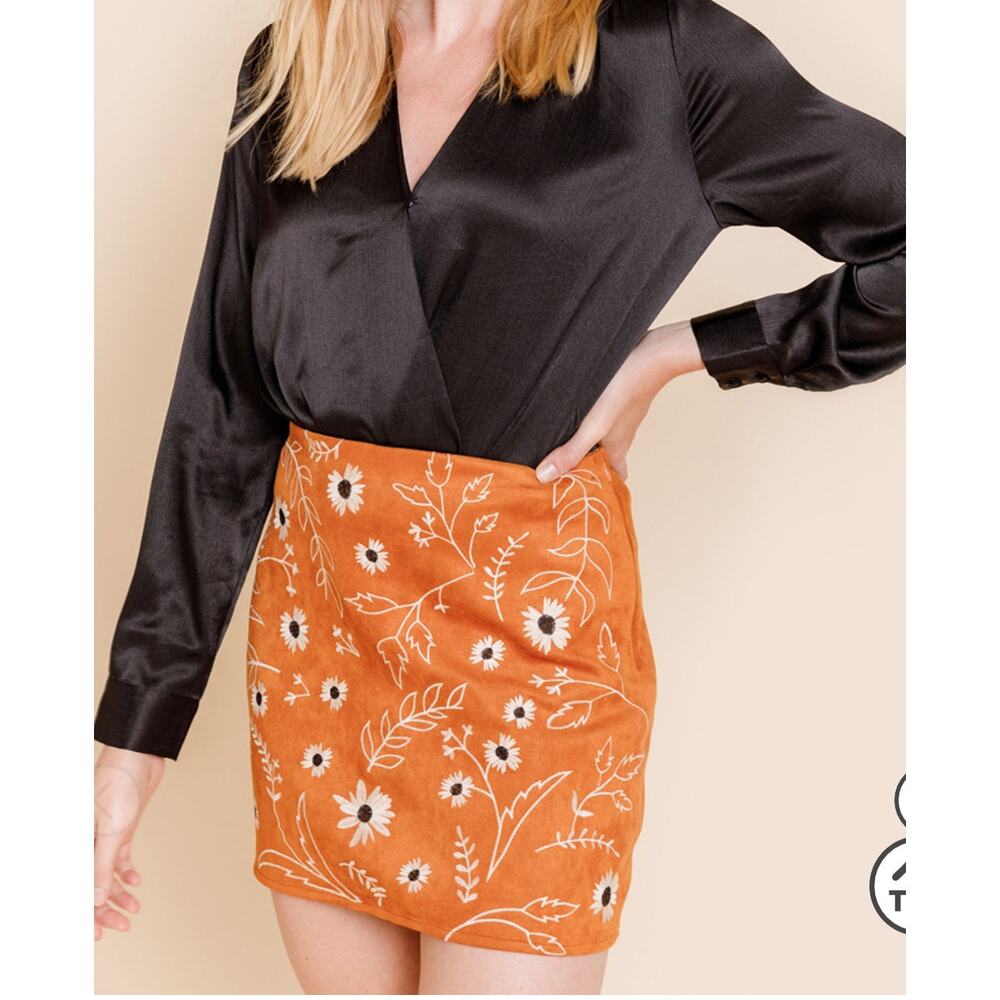 Mi Ami from Francesca's Kamila Size XS Burnt Orange Faux Suede Mini Skirt - Picture 7 of 7